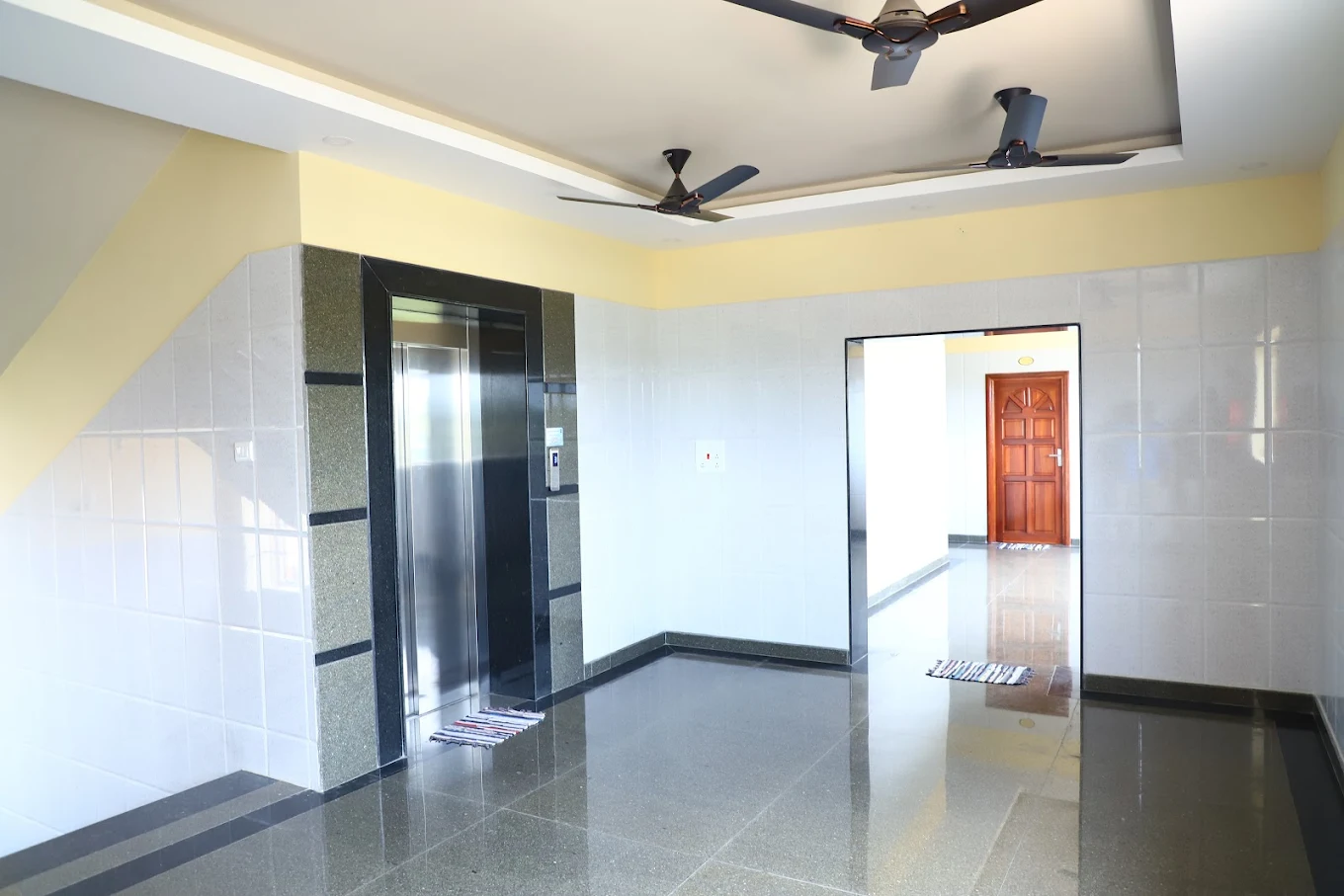 Hotel VKM AC room interior Cuddalore